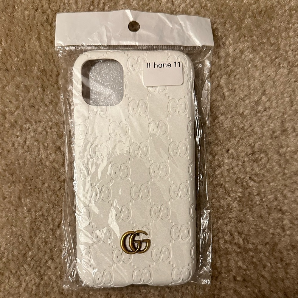 Gucci iphone 11 case